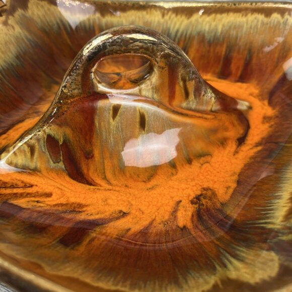 Vintage Mid Century Orange Lava Glazed Daisy Ceramic Chips and Dip Serving Bowl - Picture 4 of 8